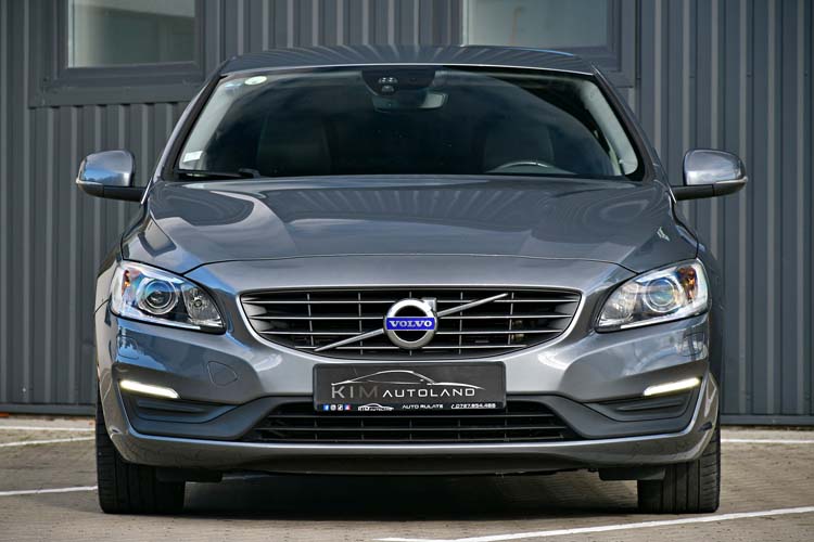 Volvo S60 D3 R Momentum Edition