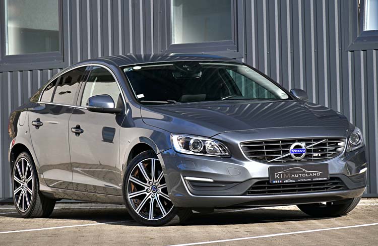 Volvo S60 D3 R Momentum Edition