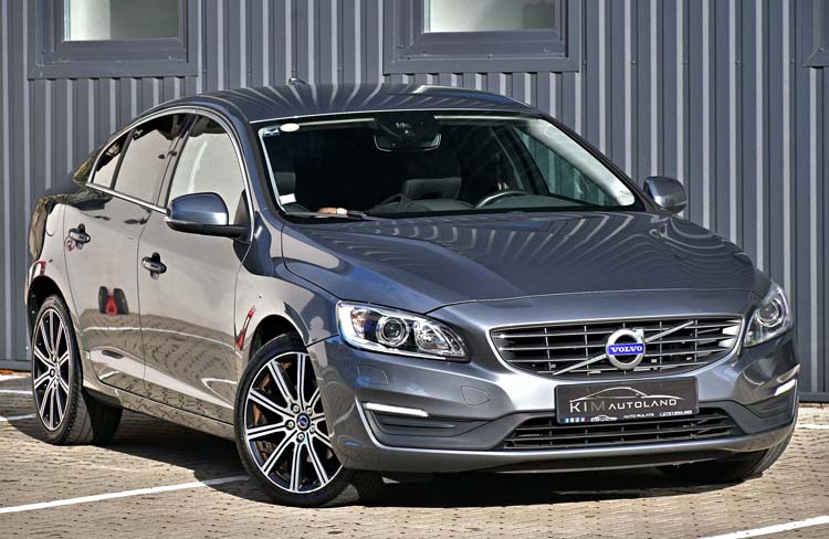 Volvo S60 D3 R Momentum Edition