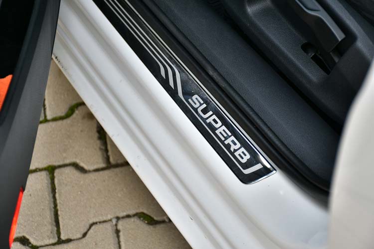 Skoda Superb 2.0 TDI DSG Sportline
