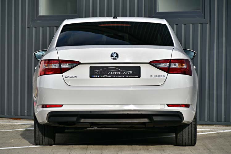 Skoda Superb 2.0 TDI DSG Sportline