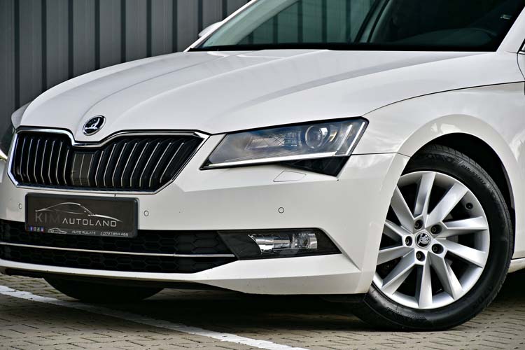 Skoda Superb 2.0 TDI DSG Sportline
