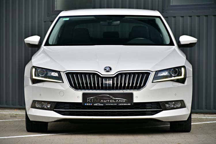 Skoda Superb 2.0 TDI DSG Sportline