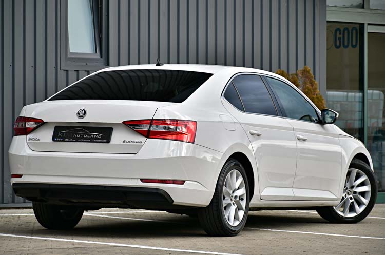 Skoda Superb 2.0 TDI DSG Sportline