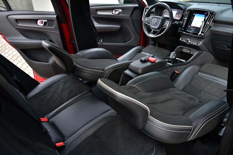 Volvo XC40 2.0 D4 AWD Geartronic R Design
