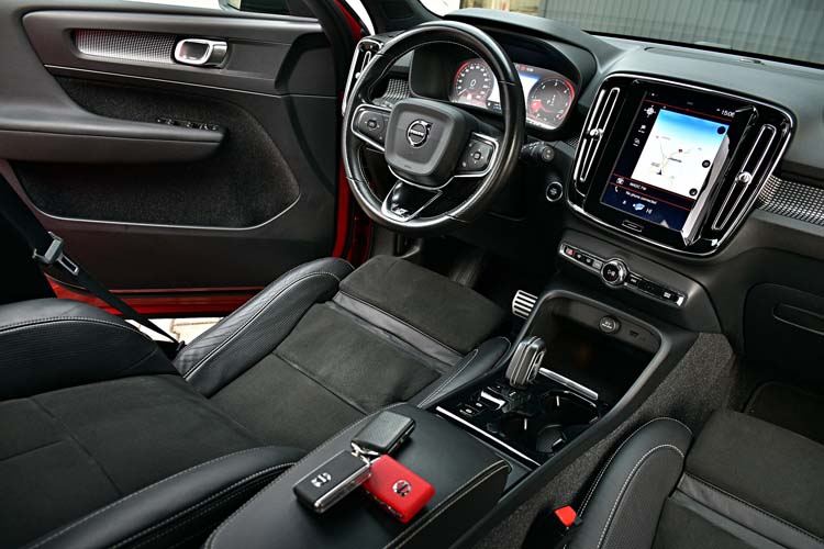 Volvo XC40 2.0 D4 AWD Geartronic R Design