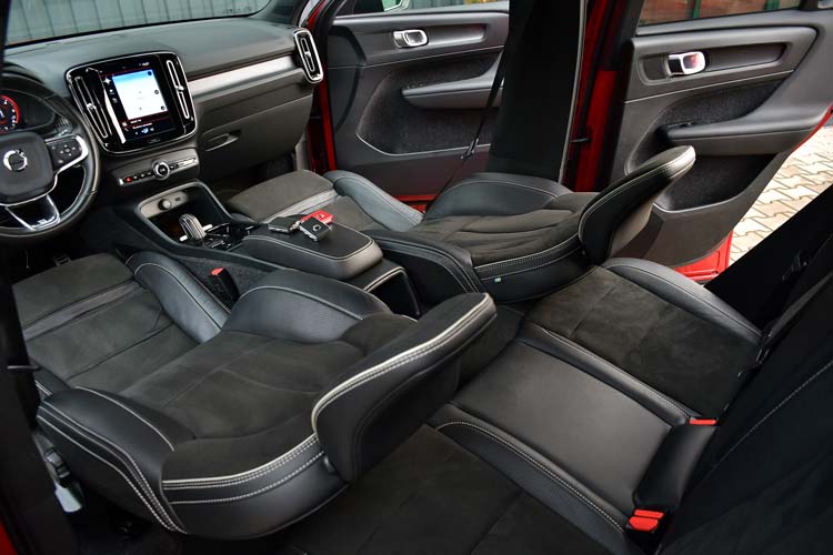 Volvo XC40 2.0 D4 AWD Geartronic R Design