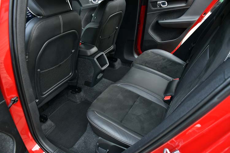 Volvo XC40 2.0 D4 AWD Geartronic R Design