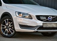 Volvo V60 Cross Country D4 AWD Geartronic Momentum