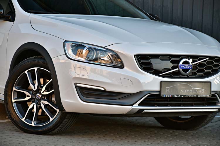 Volvo V60 Cross Country D4 AWD Geartronic Momentum