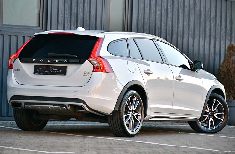 Volvo V60 Cross Country D4 AWD Geartronic Momentum