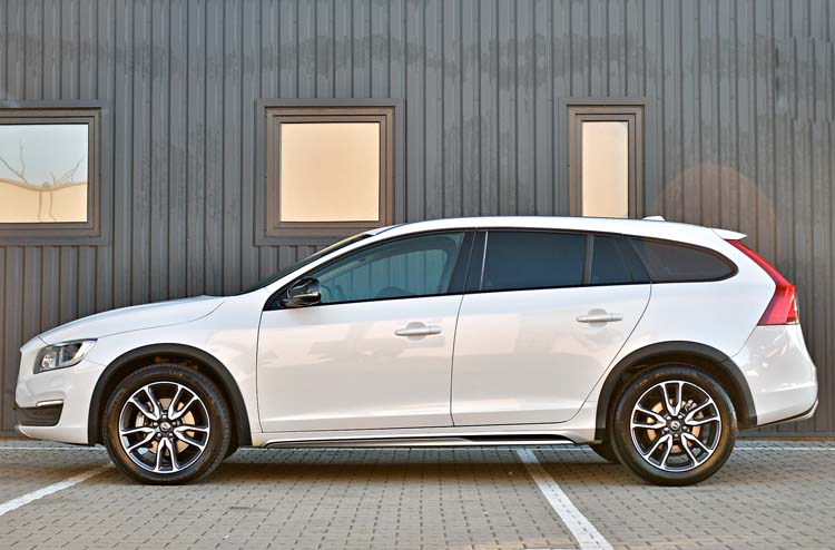 Volvo V60 Cross Country D4 AWD Geartronic Momentum