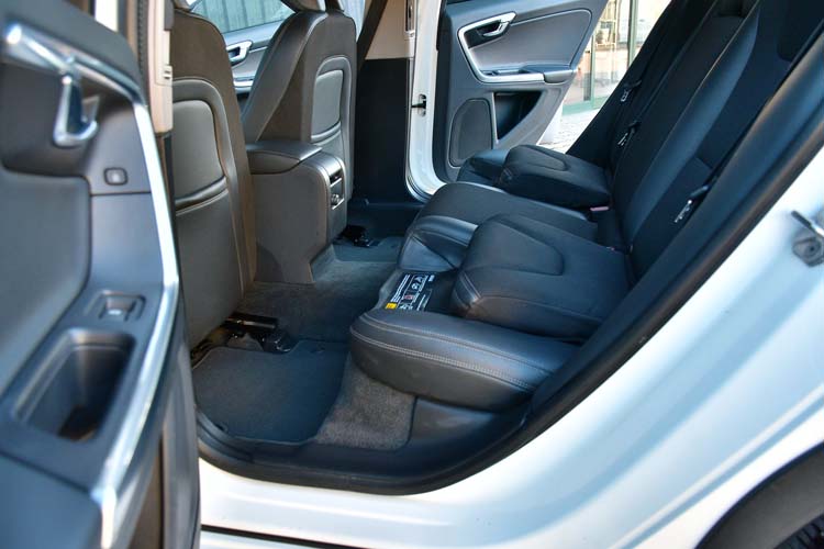 Volvo V60 Cross Country D4 AWD Geartronic Momentum