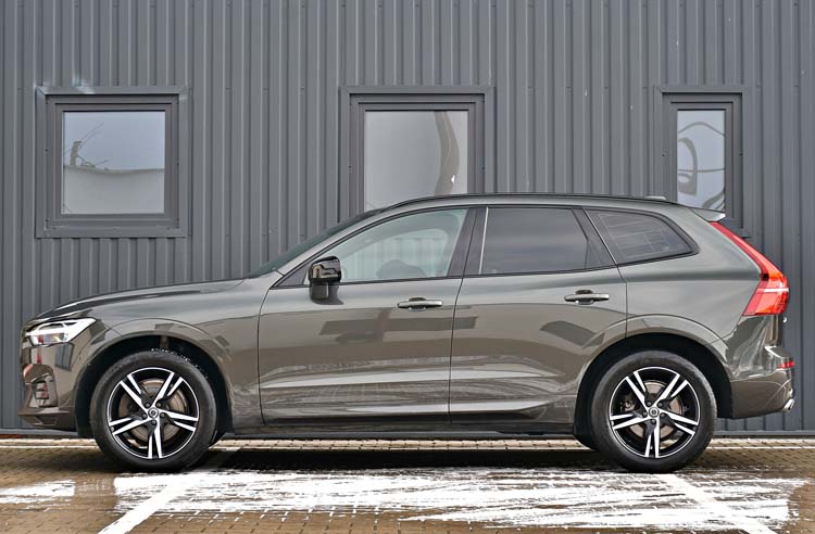Volvo XC60 2.0 B4 MHEV AT8 AWD R Design