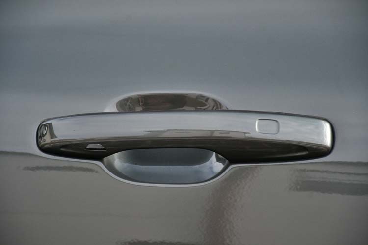 Volvo XC60 2.0 B4 MHEV AT8 AWD R Design