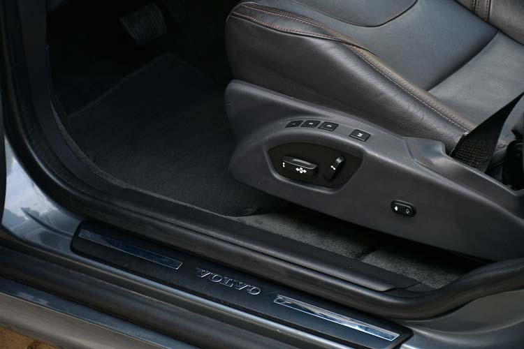Volvo XC 60 D3 Geartronic Summum