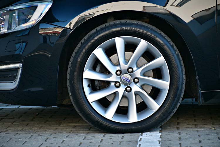 Volvo V60 D4 Geartronic Summum