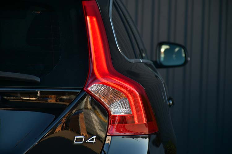 Volvo V60 D4 Geartronic Summum