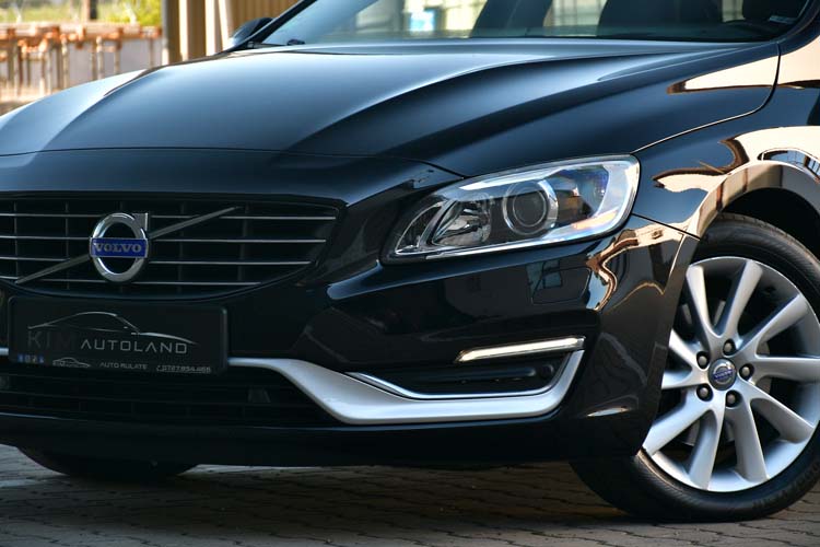 Volvo V60 D4 Geartronic Summum