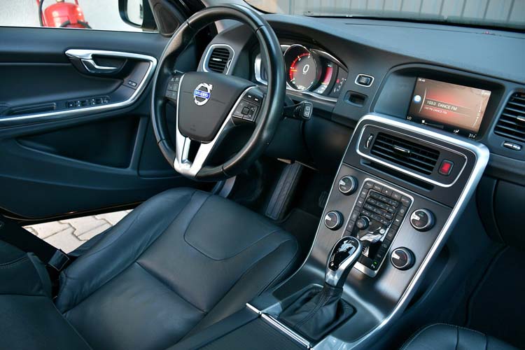 Volvo V60 D4 Geartronic Summum