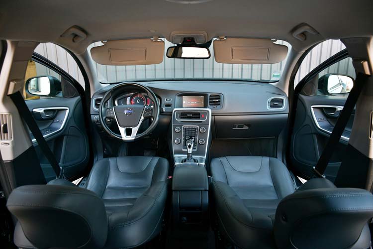 Volvo V60 D4 Geartronic Summum