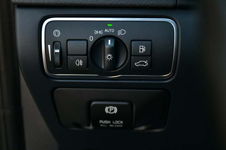 Volvo V60 D4 Geartronic Summum
