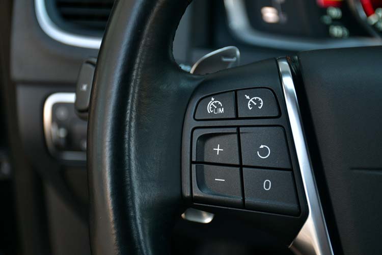 Volvo V60 D4 Geartronic Summum