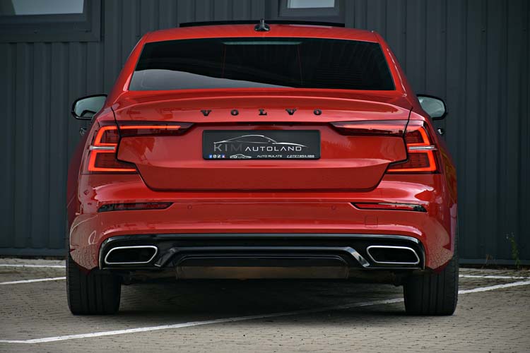 VOLVO S60 2.0 T5 Geartronic R Design