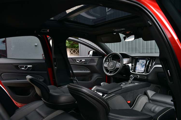 VOLVO S60 2.0 T5 Geartronic R Design