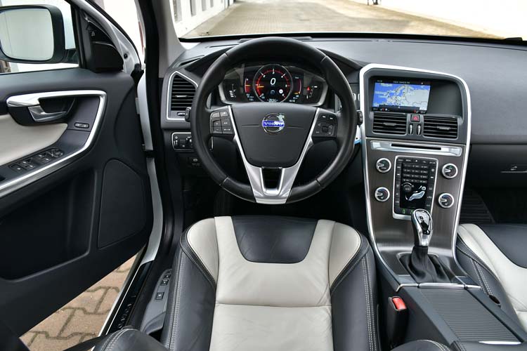 Volvo XC 60 D4 Geartronic Summum