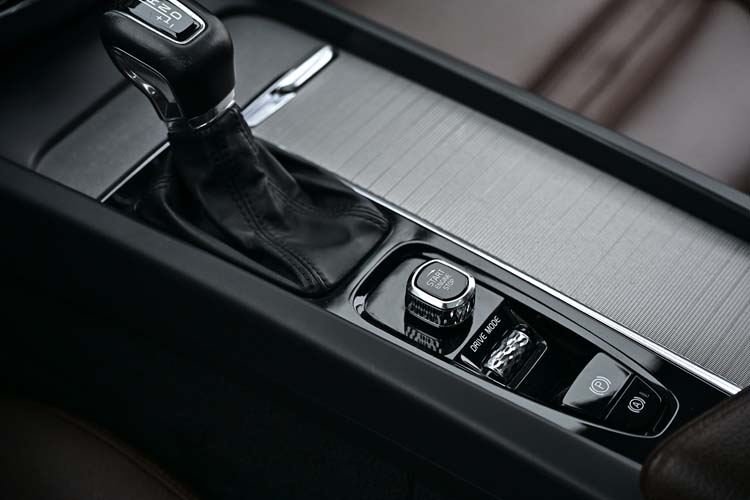 VOLVO XC60 2.0 D4 INSCRIPTION Edition