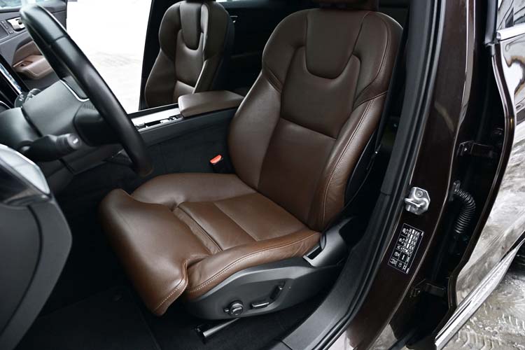 VOLVO XC60 2.0 D4 INSCRIPTION Edition