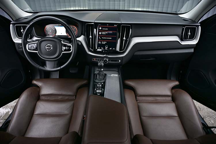 VOLVO XC60 2.0 D4 INSCRIPTION Edition