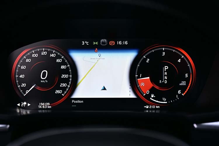 VOLVO XC60 2.0 D4 INSCRIPTION Edition