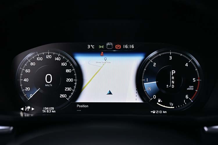 VOLVO XC60 2.0 D4 INSCRIPTION Edition
