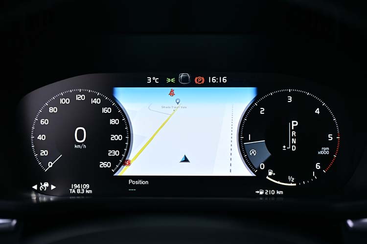 VOLVO XC60 2.0 D4 INSCRIPTION Edition