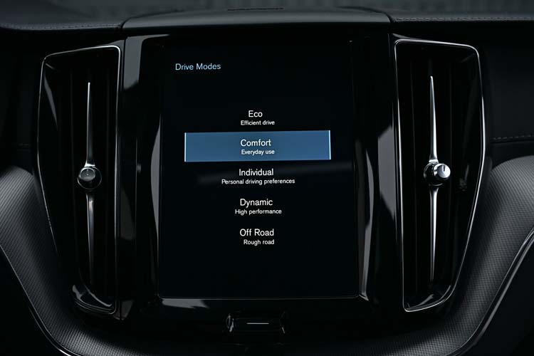 VOLVO XC60 2.0 D4 INSCRIPTION Edition