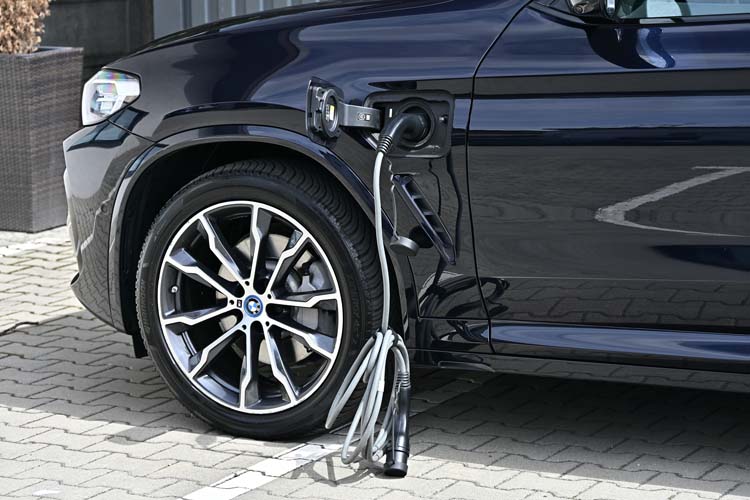 BMW X3 xDrive30e Aut. Plug-In Hibrid M Pachet