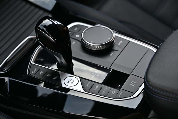 BMW X3 xDrive30e Aut. Plug-In Hibrid M Pachet