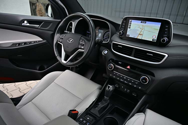 Hyundai Tucson blue 1.6 CRDi 2WD DCT Premium