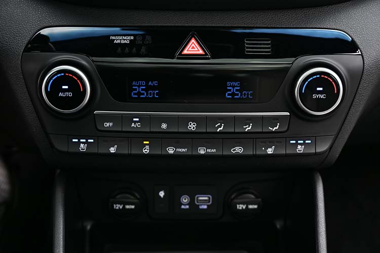 Hyundai Tucson blue 1.6 CRDi 2WD DCT Premium