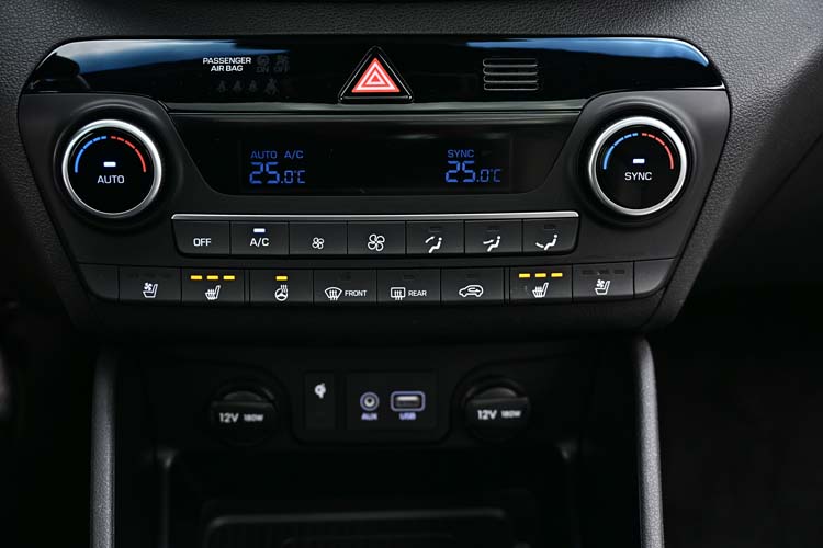 Hyundai Tucson blue 1.6 CRDi 2WD DCT Premium