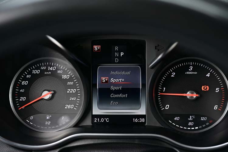 Mercedes GLC 250d 4Matic 9G-TRONIC AMG Line
