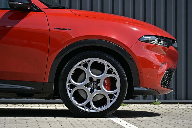Alfa Romeo Tonale 1.5 FWD AT MHEV Veloce