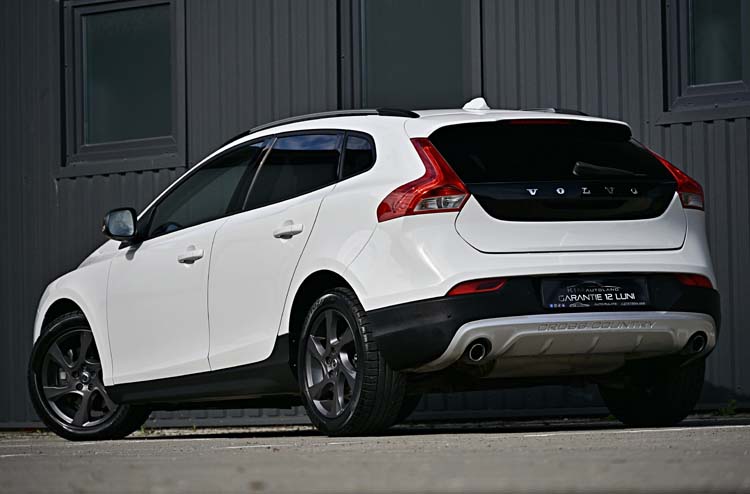 Volvo V40 Cross Country 2.0 D2 Momentum