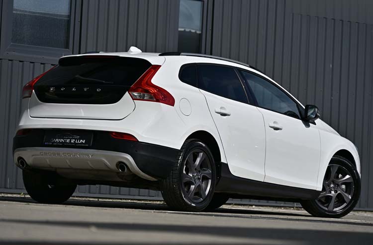 Volvo V40 Cross Country 2.0 D2 Momentum