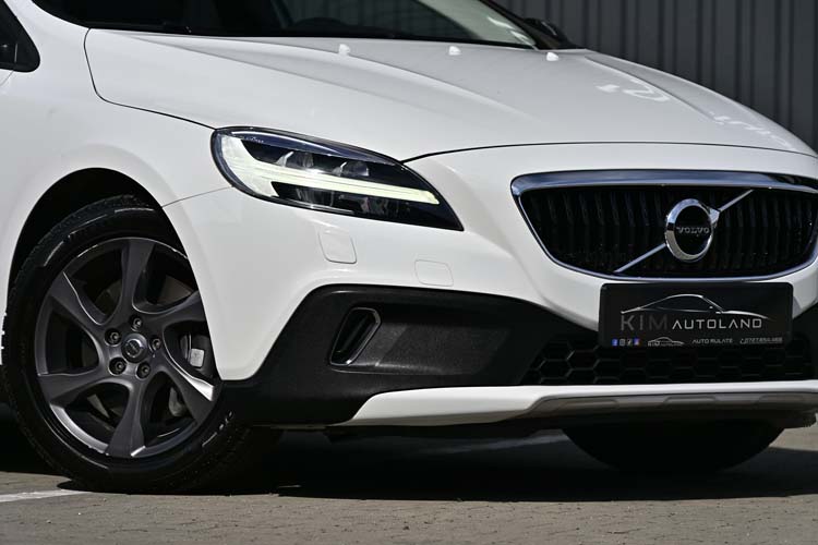 Volvo V40 Cross Country 2.0 D2 Momentum