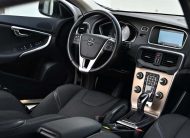 Volvo V40 Cross Country 2.0 D2 Momentum