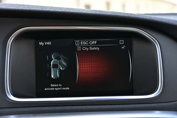 Volvo V40 Cross Country 2.0 D2 Momentum