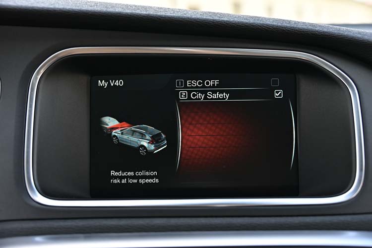 Volvo V40 Cross Country 2.0 D2 Momentum
